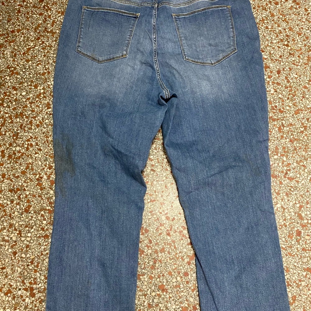 Jeans - Picture 2 of 3